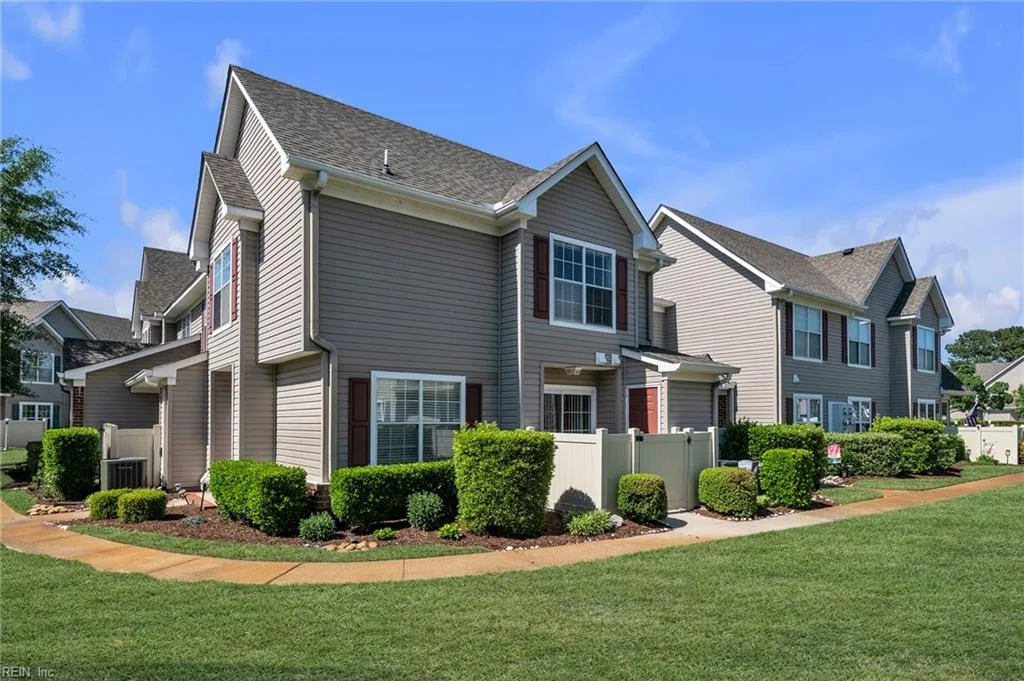 3856 Lasalle DR #105, VIRGINIABEACH VA 23453