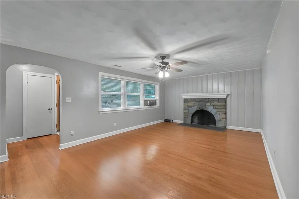 7728 Azalea Garden Rd, Norfolk — photo