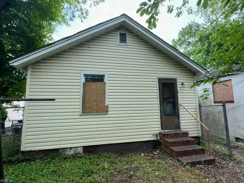 1152 22nd St, Newport News — photo