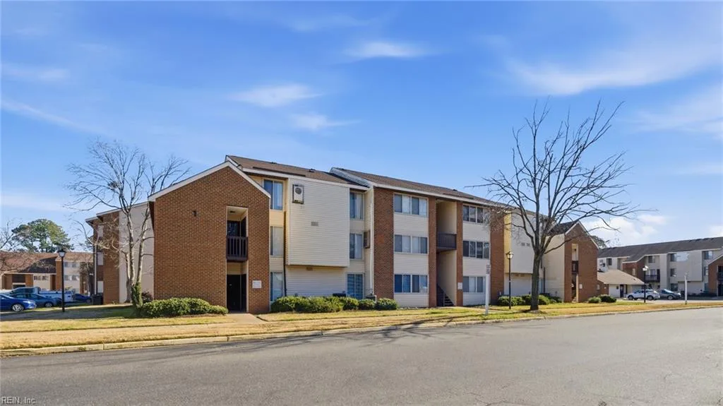 109 Hampton Club DR #3, HAMPTON VA 23666