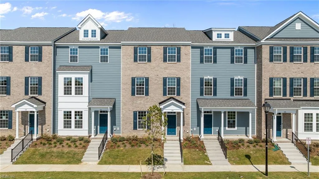 176 Freeman DR, HAMPTON VA 23666