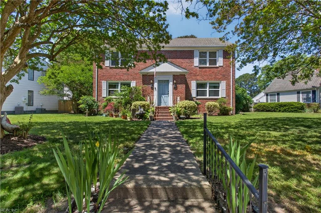 215 Riverside DR, PORTSMOUTH VA 23707