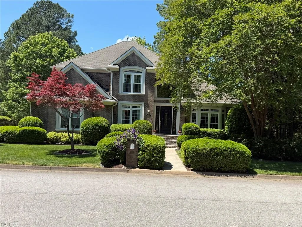 200 Marsh Island DR, CHESAPEAKE VA 23320