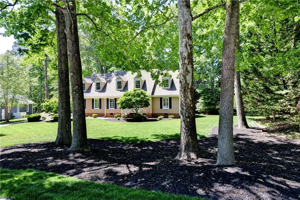 122 James Bray DR, WILLIAMSBURG VA 23188