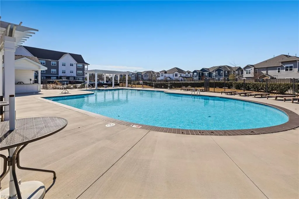 1725 Dromolin DR #105, VIRGINIABEACH VA 23456