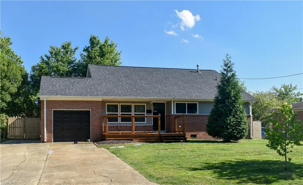 5523 Sandpiper LN, NORFOLK VA 23502