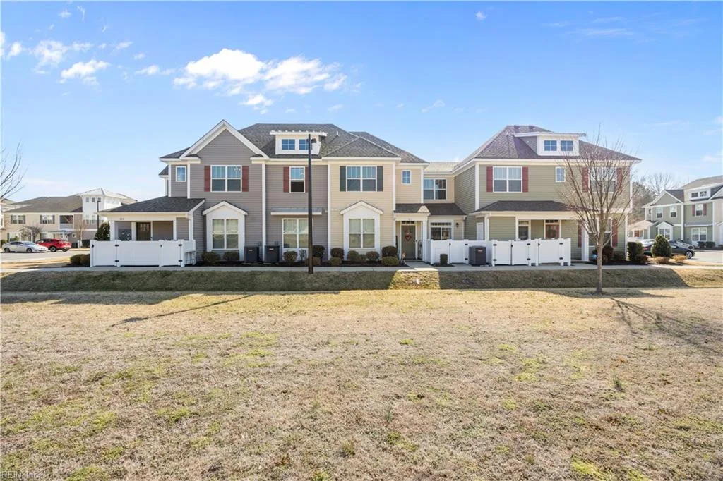820 Celia CT, HAMPTON VA 23666