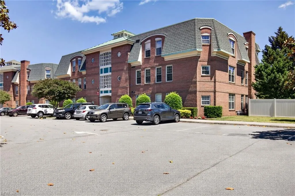 308 Riveranne CT #314, VIRGINIABEACH VA 23462