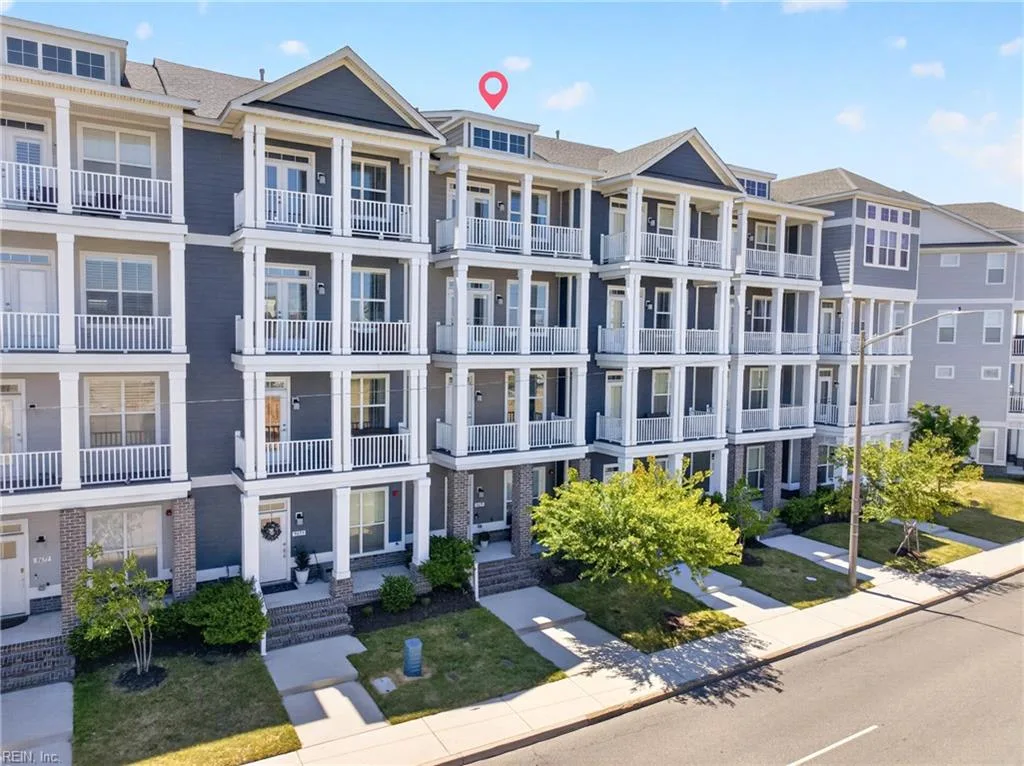 9675 Shore DR, NORFOLK VA 23518