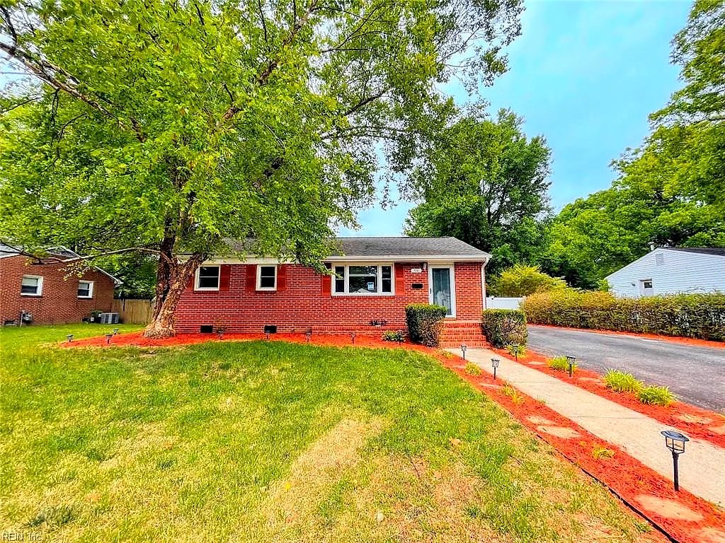531 Pagewood Dr, Newport News — photo
