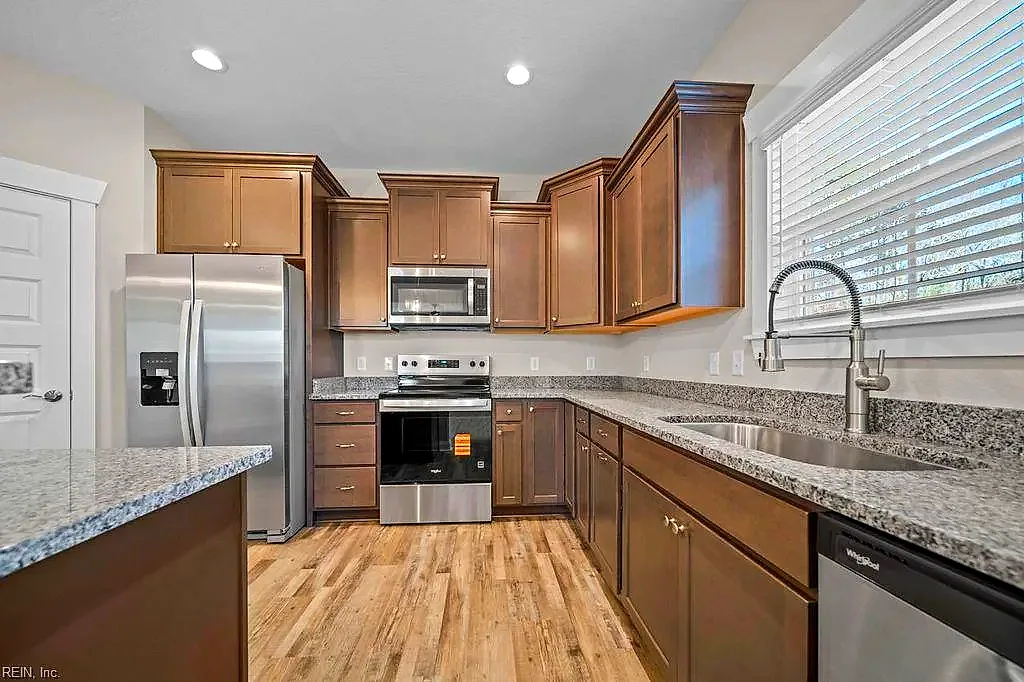 23057 Lake Ct, Carrollton — photo