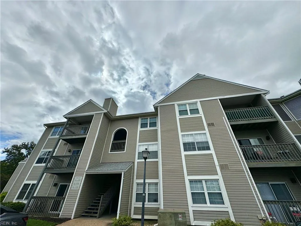 65 Cape Dorey DR #3A, HAMPTON VA 23666