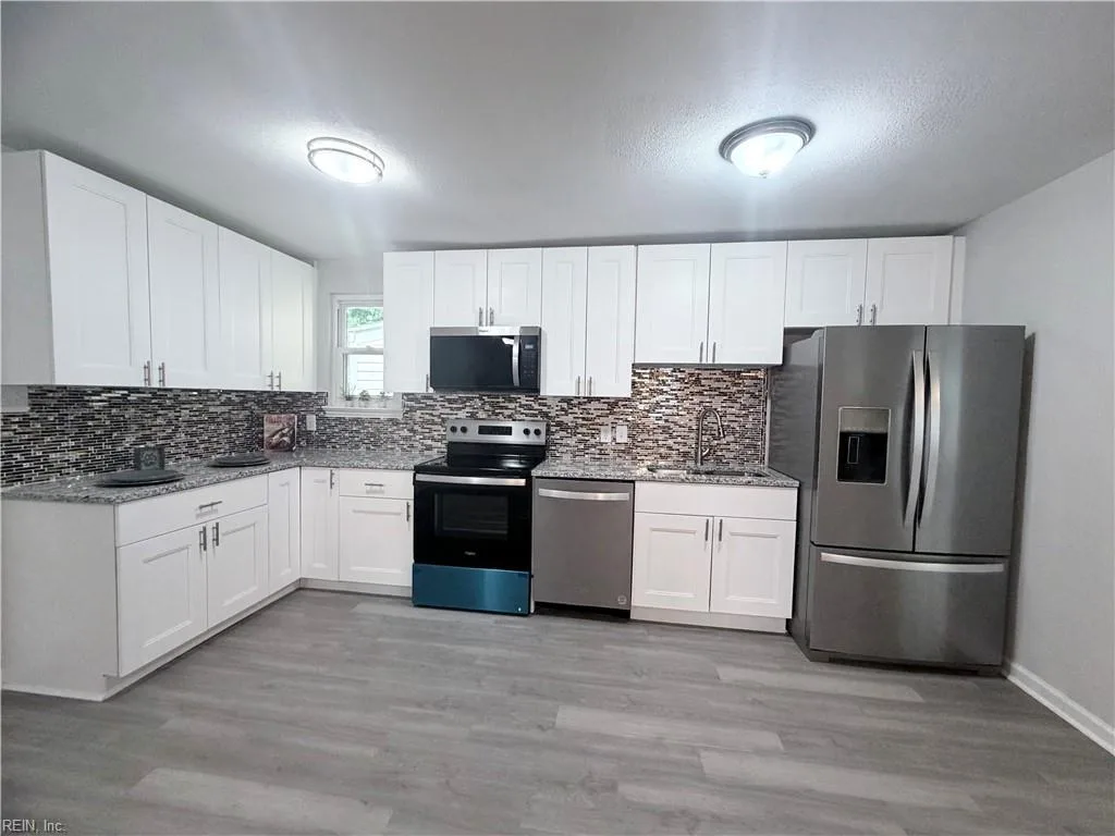 1617 Bill ST, NORFOLK VA 23518