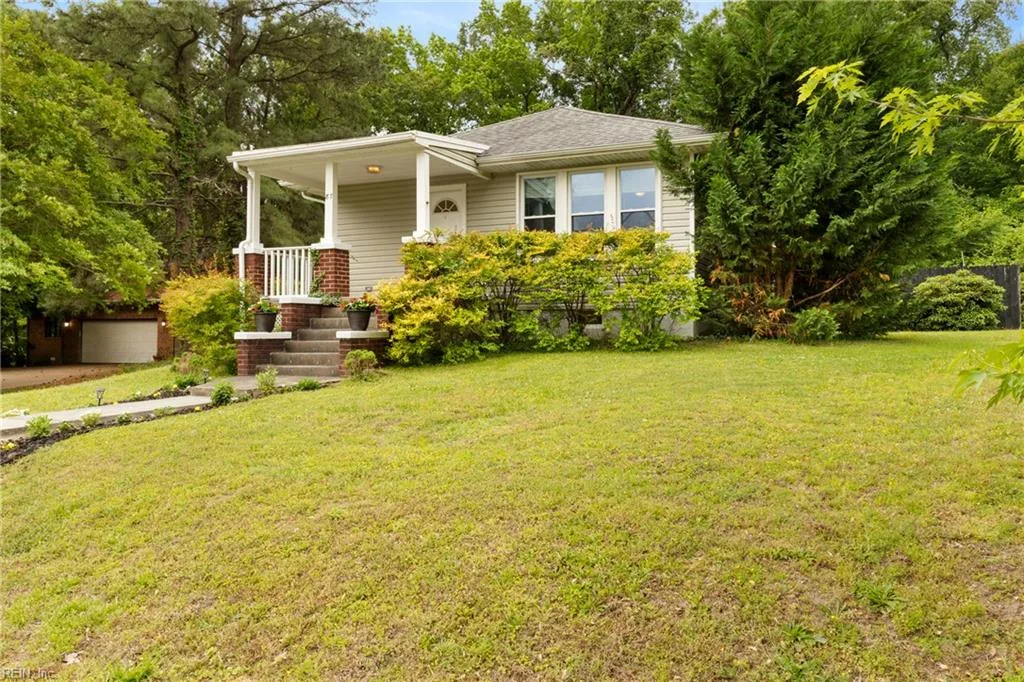87 Lucas Creek RD, NEWPORTNEWS VA 23602