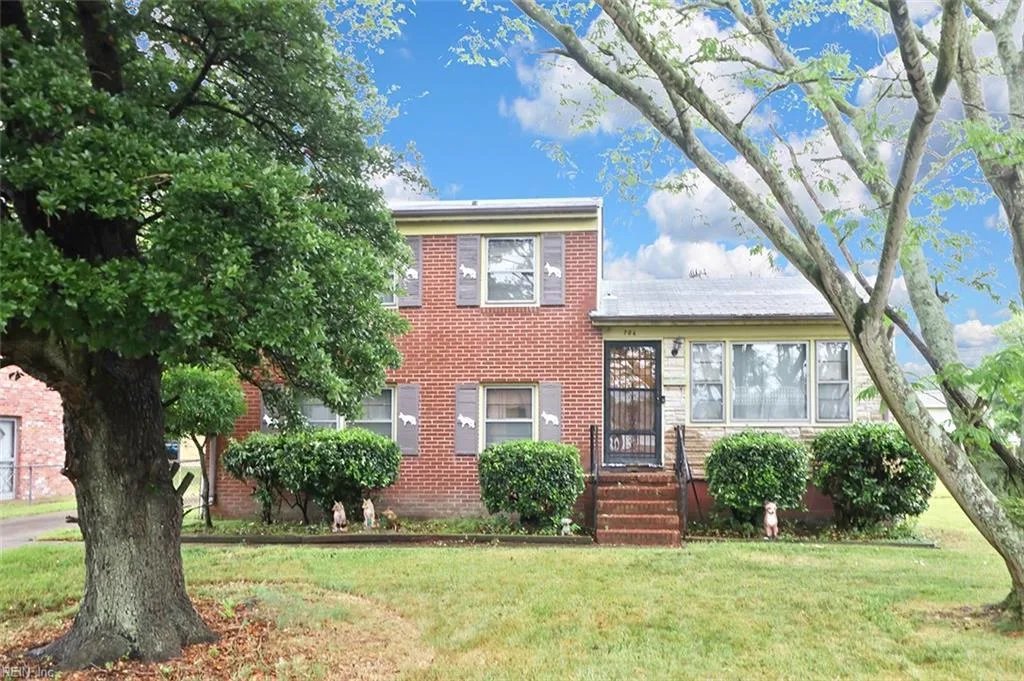 706 S Fallon CT, HAMPTON VA 23661