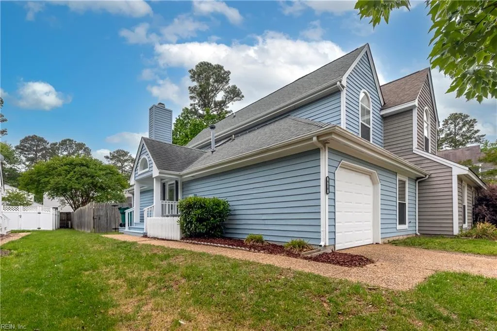 918 Woodcreek DR, NEWPORTNEWS VA 23608