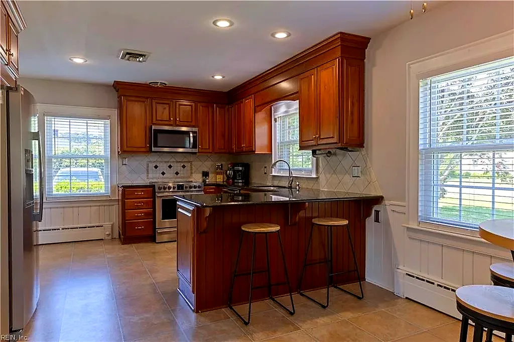 305 Robinhood Rd, Franklin — photo