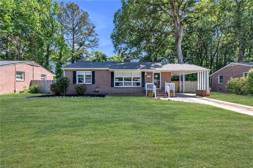 116 Henry Clay RD, NEWPORTNEWS VA 23601