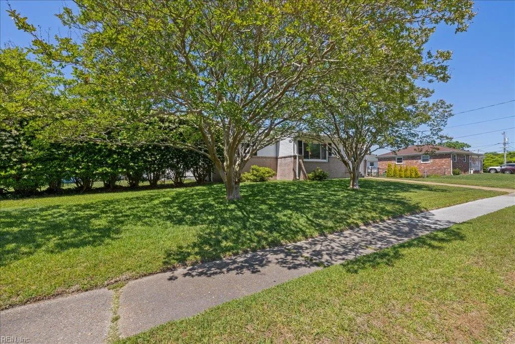 2478 Stribling Ln, Norfolk — photo