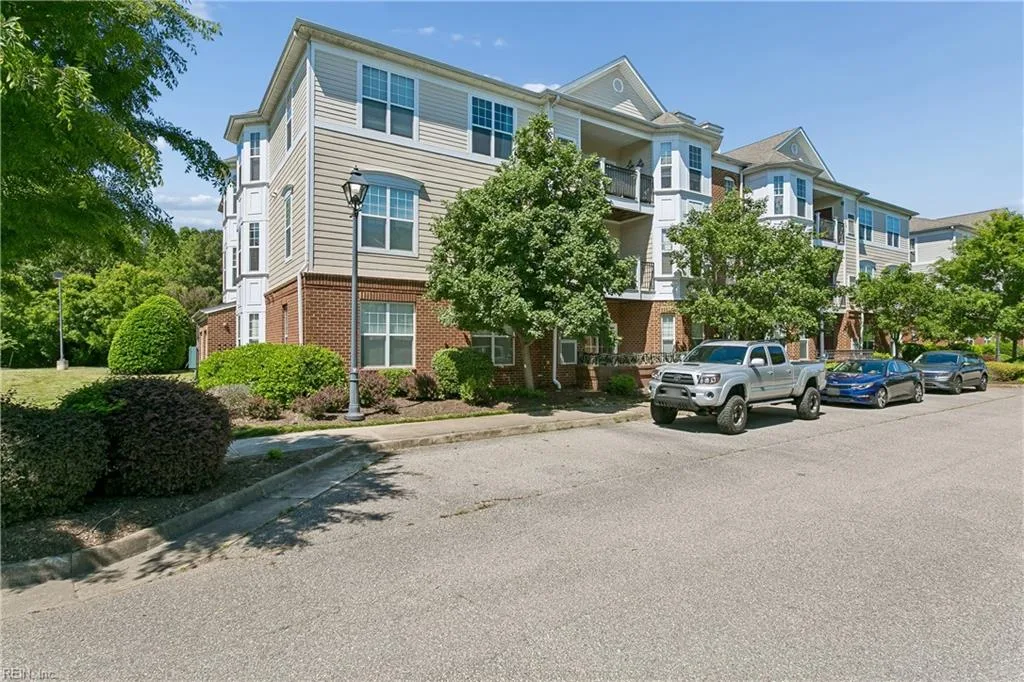 637 Claire LN, NEWPORTNEWS VA 23602