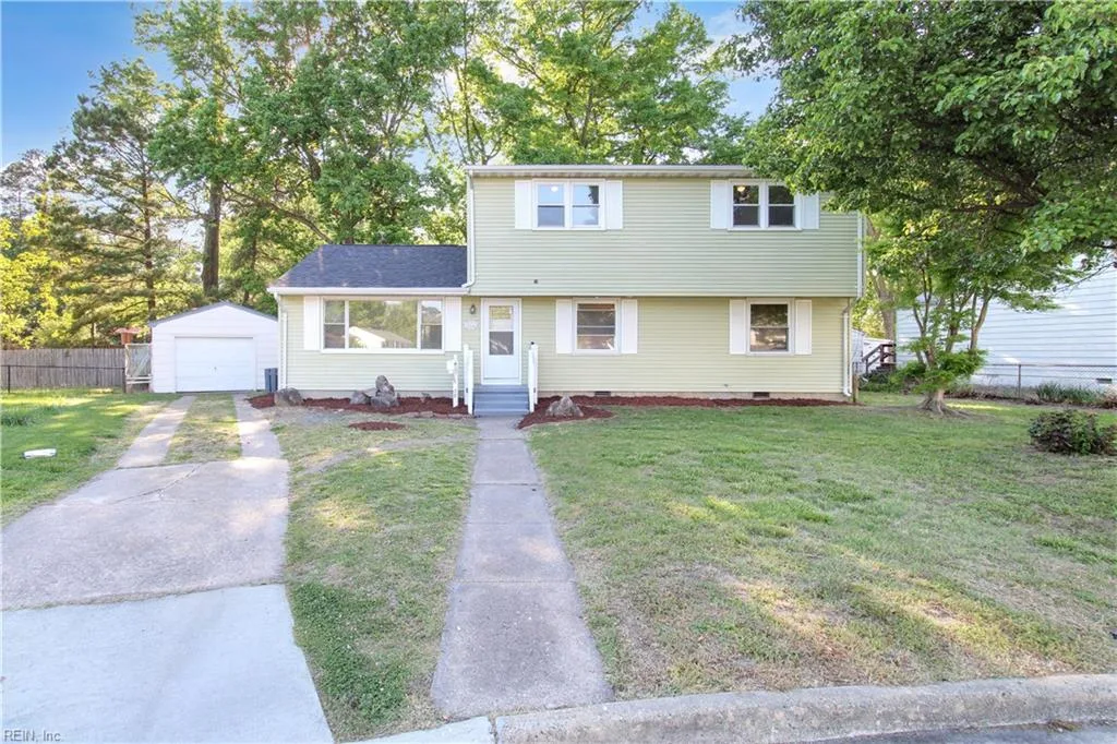 35 Leicester TER, HAMPTON VA 23666