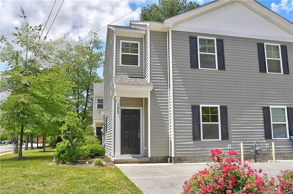135 S Budding AVE, VIRGINIABEACH VA 23452