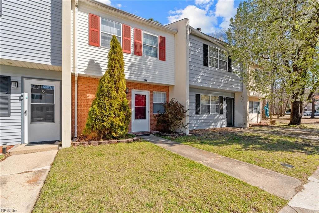 11 Betty Lee PL, NEWPORTNEWS VA 23602
