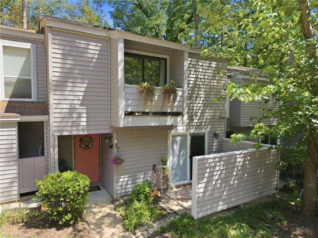 59 Summer E, Williamsburg — photo
