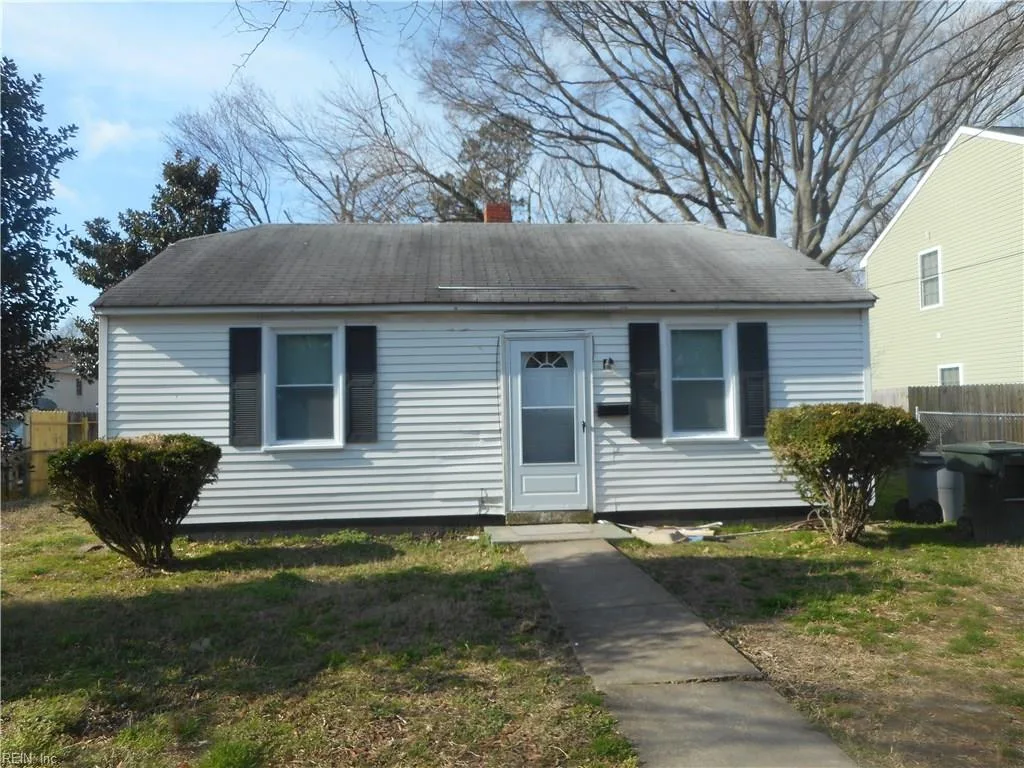 708 Norwood CIR, HAMPTON VA 23661