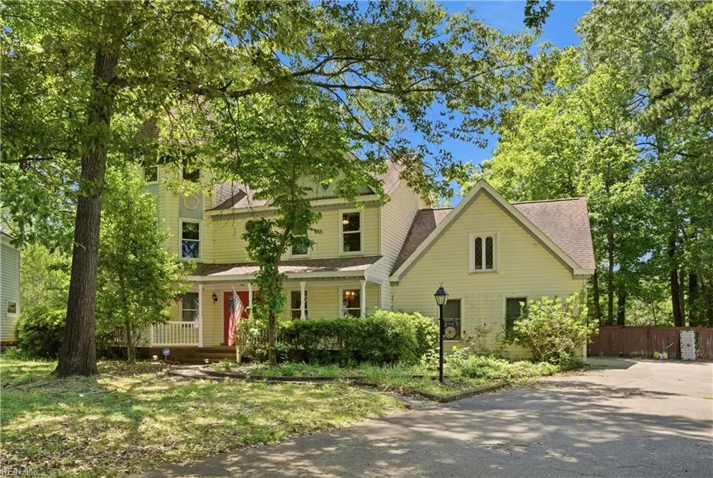 302 Honey Locust WAY, CHESAPEAKE VA 23320