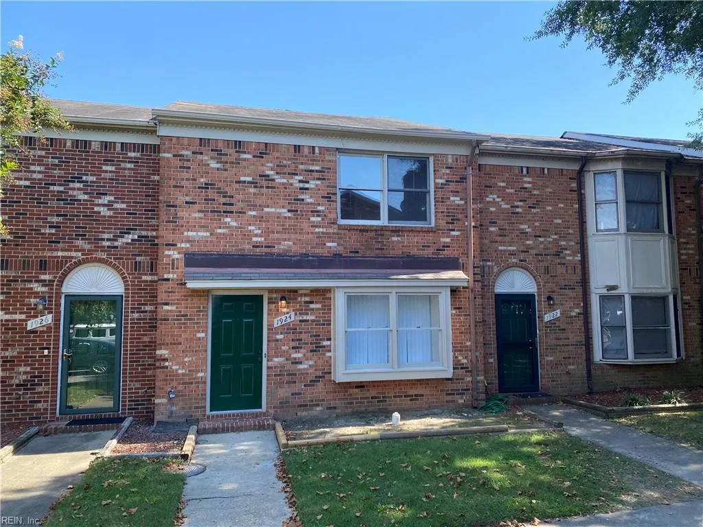 1924 Darnell DR, VIRGINIABEACH VA 23455