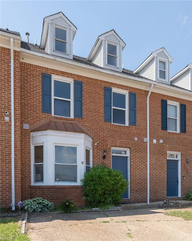 1209 Killington SQ #104, CHESAPEAKE VA 23320