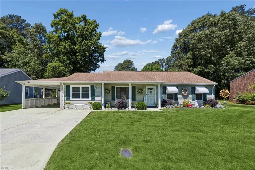 25 Old Church CIR, PORTSMOUTH VA 23703