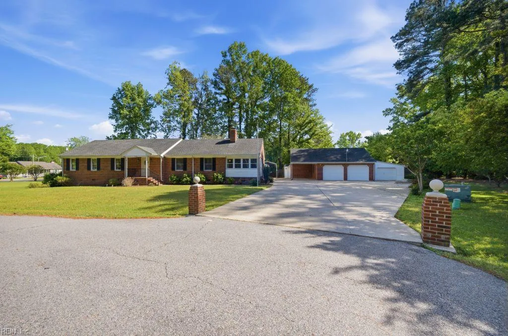 1688 Faulk Rd, Suffolk — photo