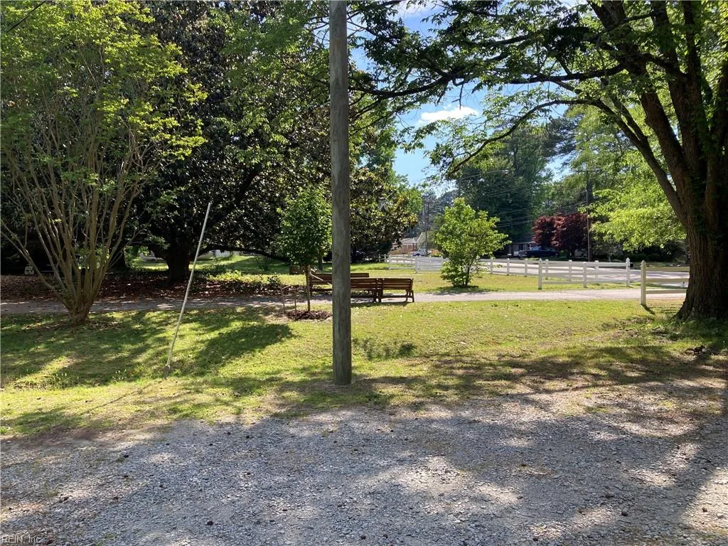 4249 Taylor Rd, Chesapeake — photo