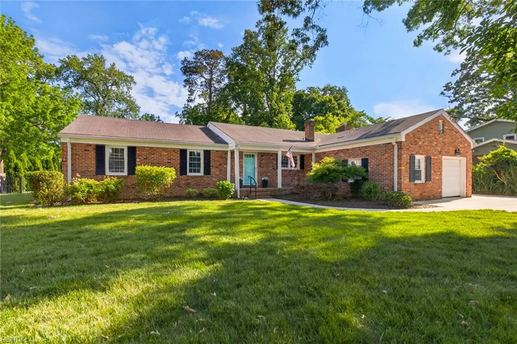 4341 Two Woods RD, VIRGINIABEACH VA 23455