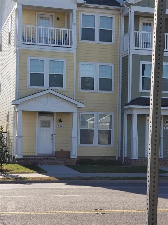 937 E Ocean View AVE, NORFOLK VA 23503