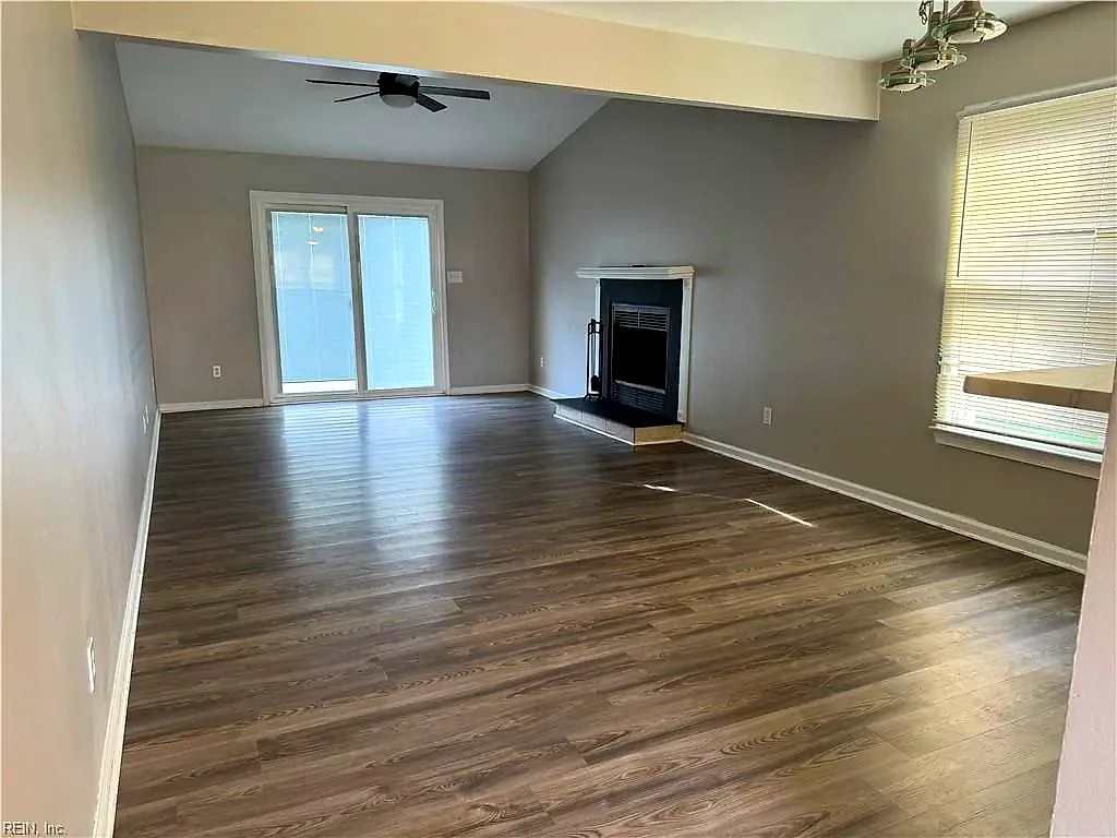 1004 Culver Ln, Virginia Beach — photo