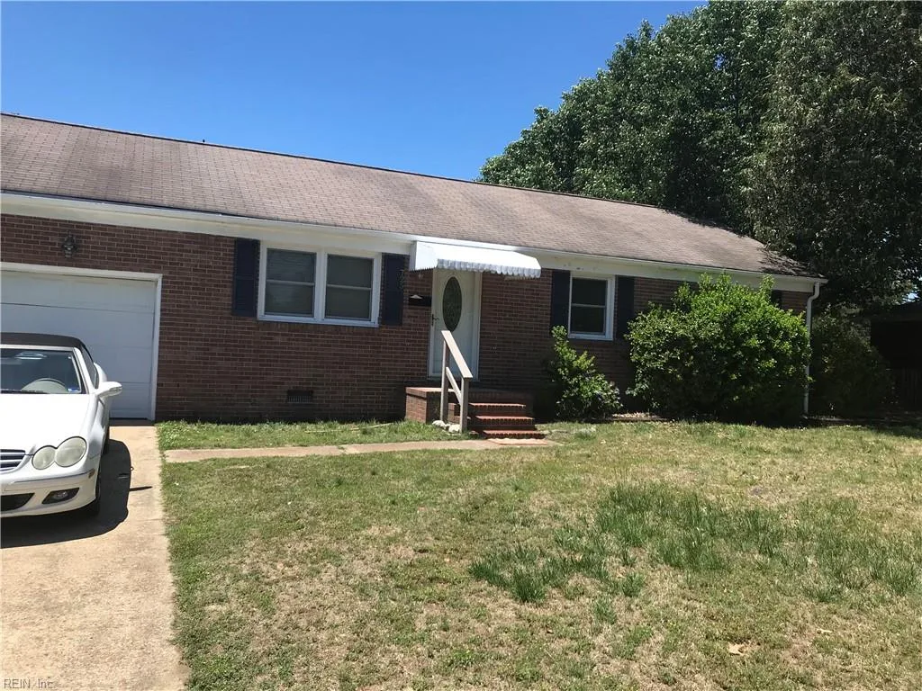 725 Harpersville RD, NEWPORTNEWS VA 23601