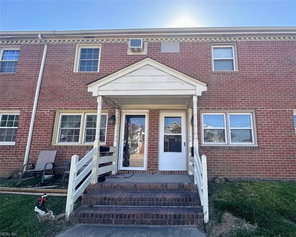 2222 Arctic AVE #3, VIRGINIABEACH VA 23451