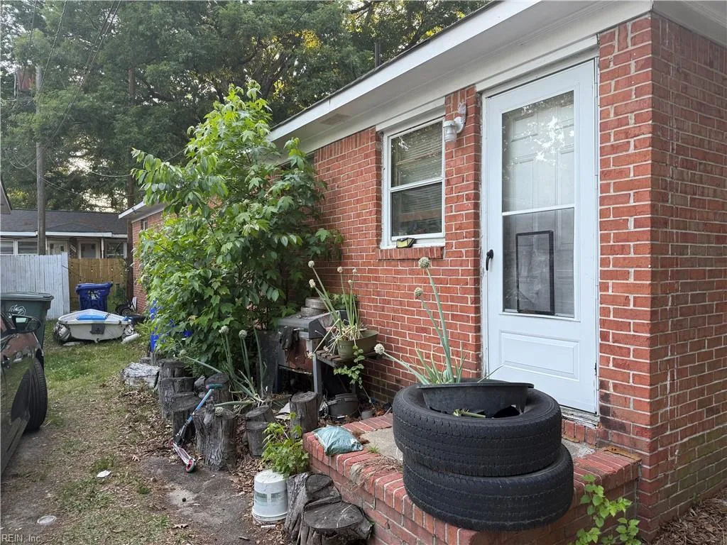 1252 Norview AVE, NORFOLK VA 23513