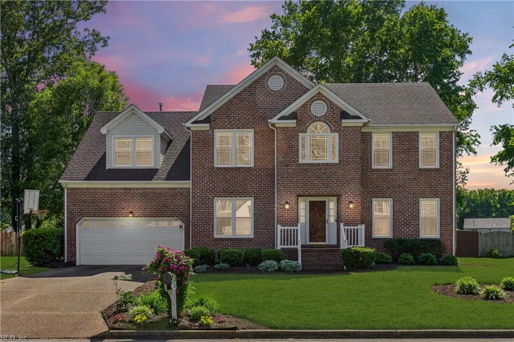 122 Rockmor LN, YORKTOWN VA 23693