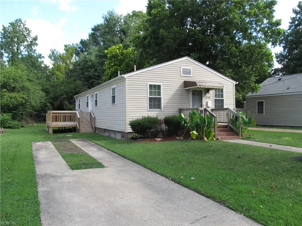2750 Greenwood DR, PORTSMOUTH VA 23702