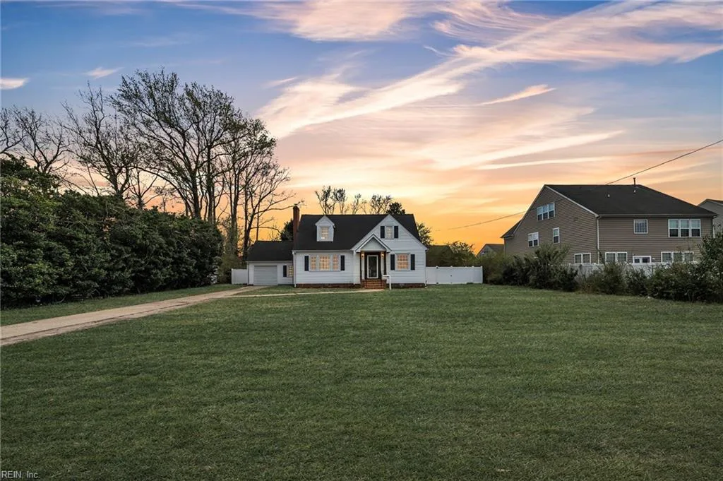 1263 W Queen ST, HAMPTON VA 23669