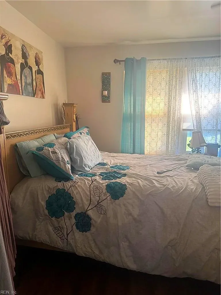 1521 Darren Cir, Portsmouth — photo