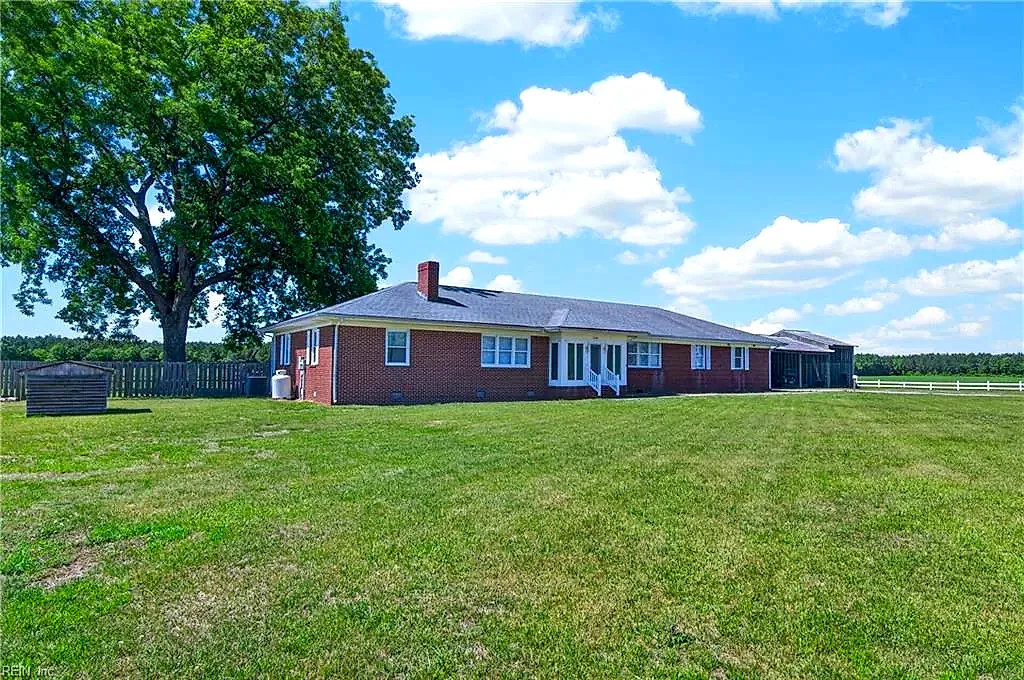 25452 Walters HWY, WINDSOR VA 23487