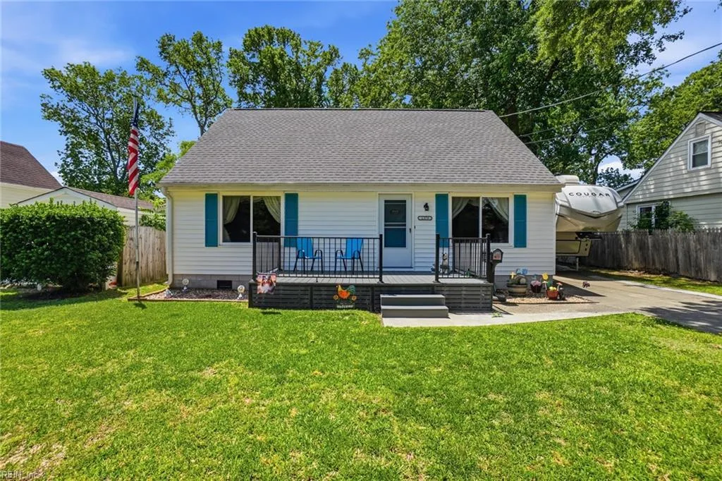 1379 Calla AVE, NORFOLK VA 23503