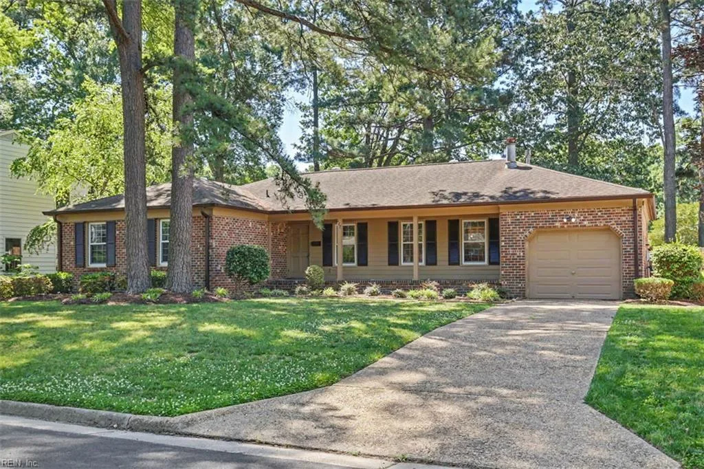 627 Valley Forge DR, NEWPORTNEWS VA 23602