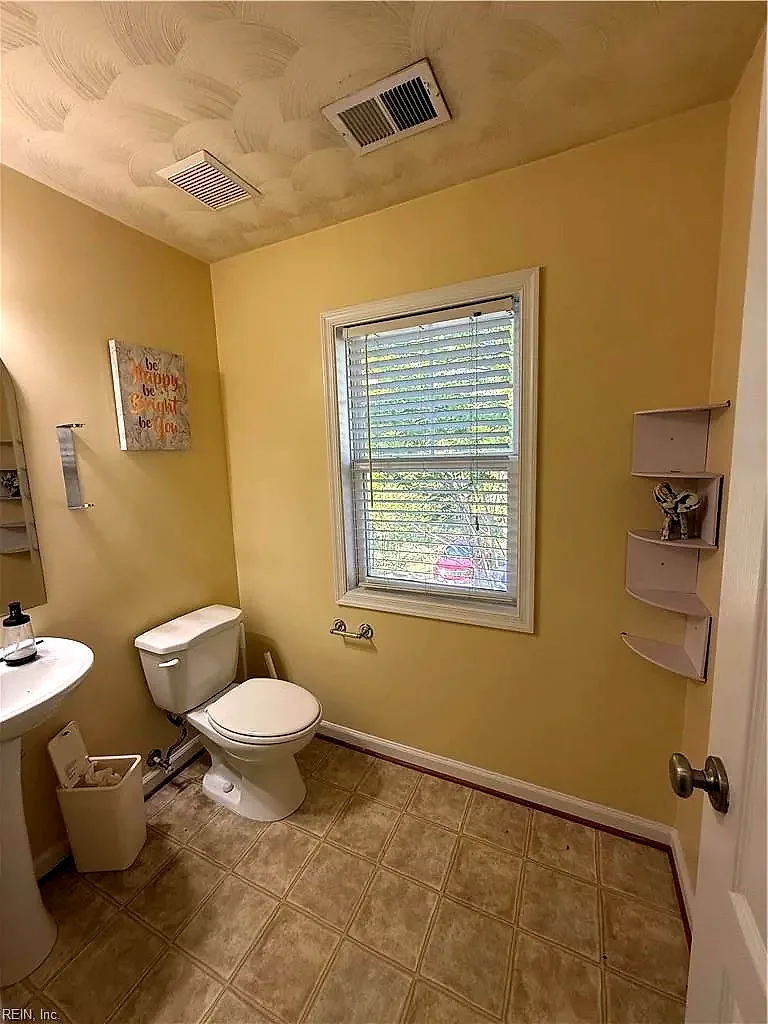 5565 Taylors Walke Ln, Virginia Beach — photo