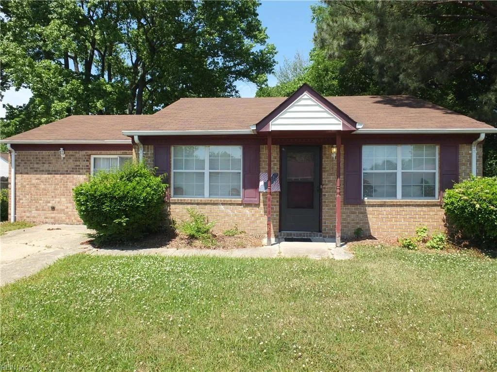 3712 Santos ST, NORFOLK VA 23513